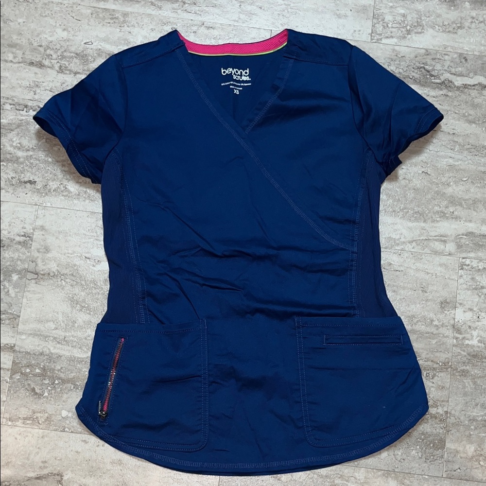 Beyond Scrubs Navy Blue Women's Top XS